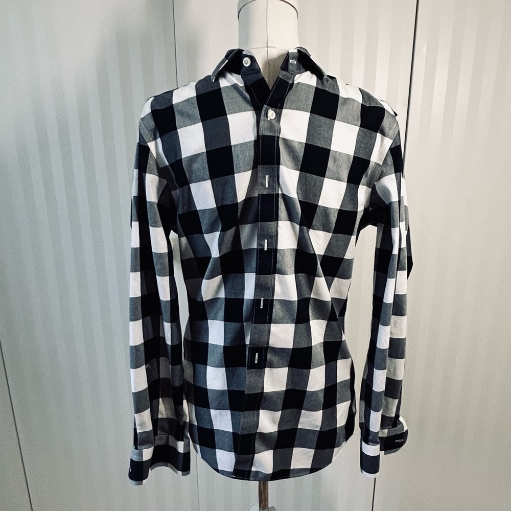 Banana Republic mens black white checked button down shirt Size M